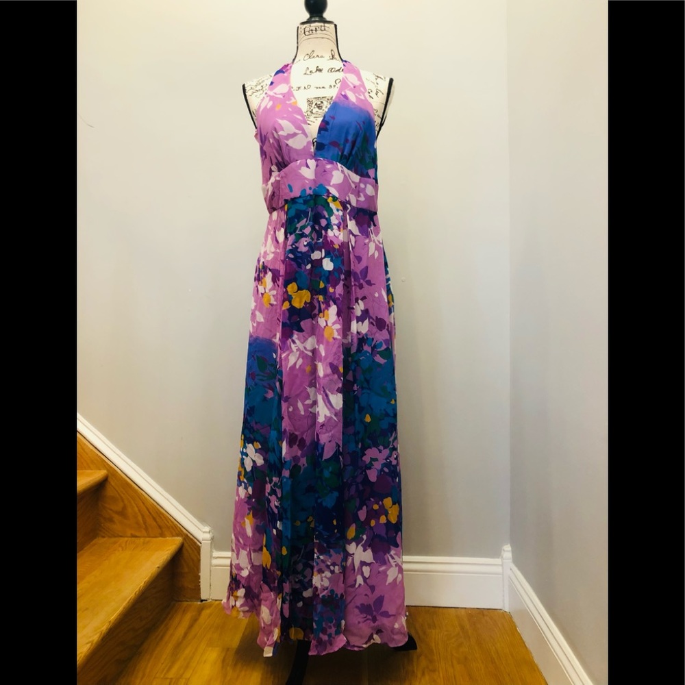 NWOT stunning long halter neck Sumer dress